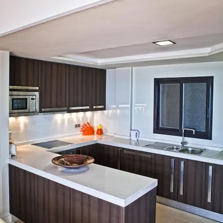 Aparthotel Albayt Beach